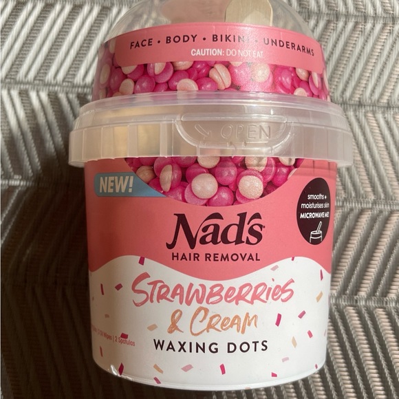 Nads Strawberries & Cream waxing Dots & Nads Precision Eyebrow Wax Wand. - Picture 2 of 5
